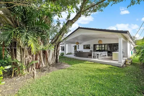 11210 NE 10th Avenue Biscayne Park FL 33161