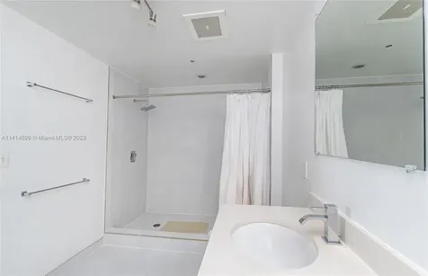 3250 NE 1st Avenue Miami FL 33137