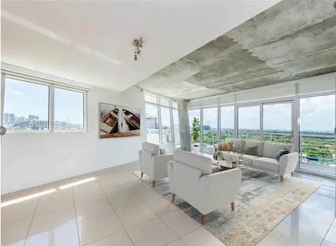 3250 NE 1st Avenue Miami FL 33137