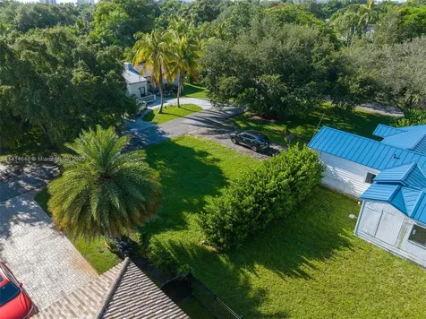 11800 NE 11th Avenue Biscayne Park FL 33161
