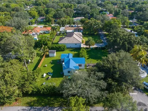 11800 NE 11th Avenue Biscayne Park FL 33161