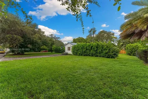 11800 NE 11th Avenue Biscayne Park FL 33161