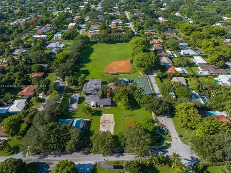 11800 NE 11th Avenue Biscayne Park FL 33161