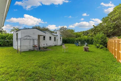 11800 NE 11th Avenue Biscayne Park FL 33161