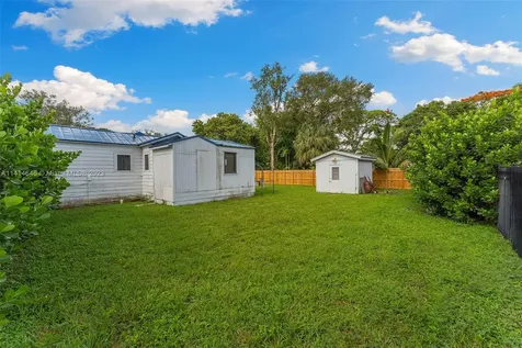 11800 NE 11th Avenue Biscayne Park FL 33161