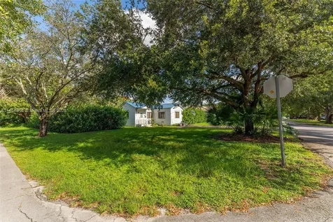 11800 NE 11th Avenue Biscayne Park FL 33161