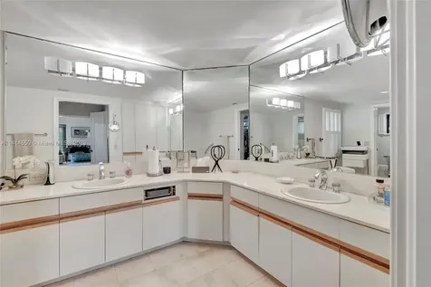 4716 University Drive Coral Gables FL 33146