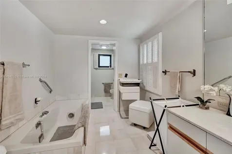 4716 University Drive Coral Gables FL 33146