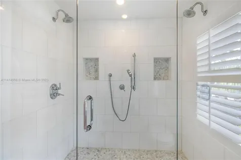 4531 N Bay Road Miami Beach FL 33140