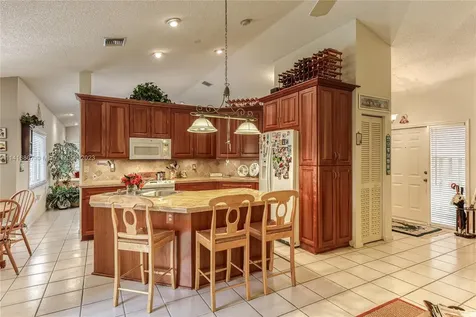 228 NW 101st Avenue Plantation FL 33324