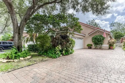 228 NW 101st Avenue Plantation FL 33324