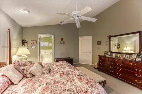 228 NW 101st Avenue Plantation FL 33324