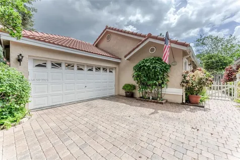 228 NW 101st Avenue Plantation FL 33324