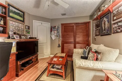 228 NW 101st Avenue Plantation FL 33324