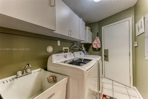 228 NW 101st Avenue Plantation FL 33324