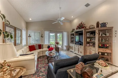 228 NW 101st Avenue Plantation FL 33324