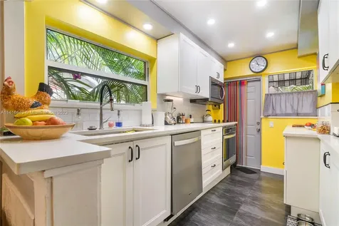 1933 Taylor Street Hollywood FL 33020