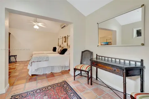 2801 Emathla Street Miami FL 33133