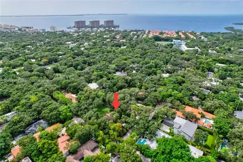 2801 Emathla Street Miami FL 33133