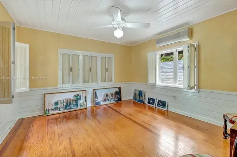 2801 Emathla Street Miami FL 33133