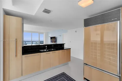 6799 Collins Avenue Miami Beach FL 33141