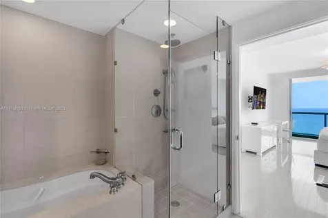 6799 Collins Avenue Miami Beach FL 33141