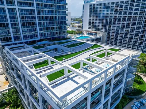 6799 Collins Avenue Miami Beach FL 33141