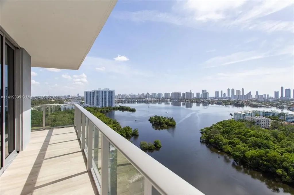 16385 Biscayne Boulevard North Miami Beach FL 33160