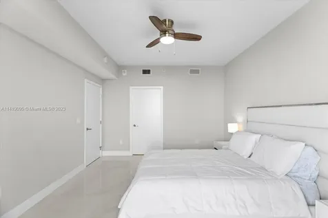 16385 Biscayne Boulevard North Miami Beach FL 33160