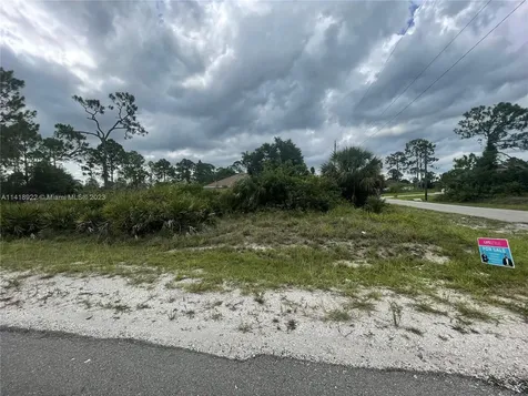 1000 W 13th Street Lehigh Acres FL 33972