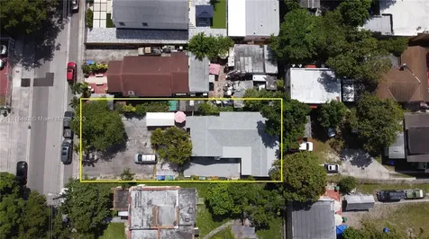 137 NW 31st Street Miami FL 33127