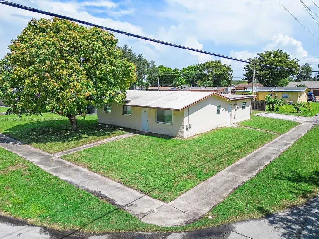 7401 Freedom Street Hollywood FL 33024