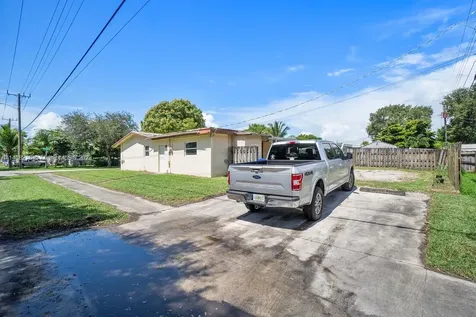 7401 Freedom Street Hollywood FL 33024