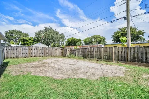 7401 Freedom Street Hollywood FL 33024