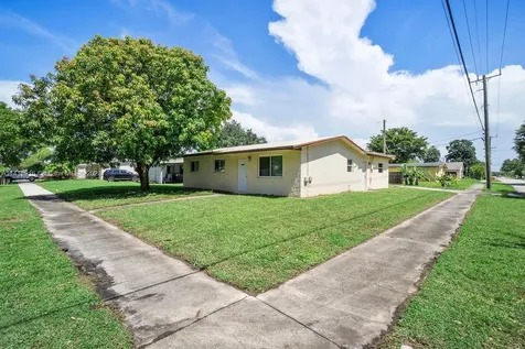 7401 Freedom Street Hollywood FL 33024