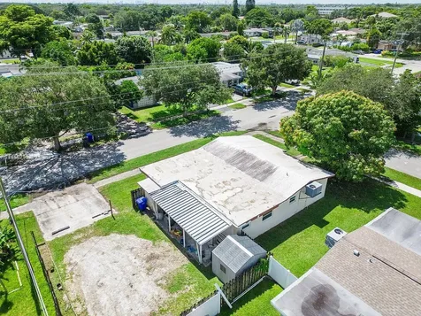 7401 Freedom Street Hollywood FL 33024