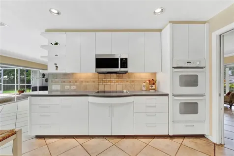 7305 SW 122nd Street Pinecrest FL 33156