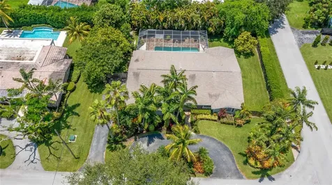 7305 SW 122nd Street Pinecrest FL 33156