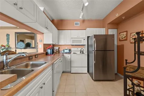 17100 N Bay Road Sunny Isles Beach FL 33160