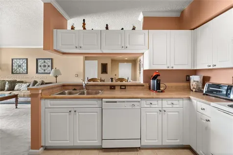 17100 N Bay Road Sunny Isles Beach FL 33160