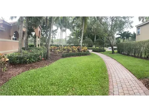 861 NW 127th Avenue Coral Springs FL 33071