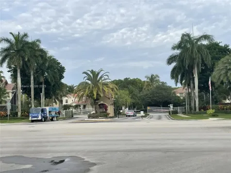 861 NW 127th Avenue Coral Springs FL 33071