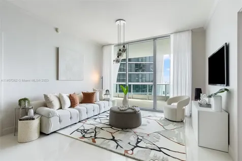 900 Biscayne Boulevard Miami FL 33132