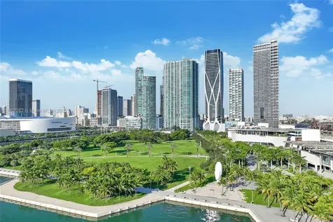 900 Biscayne Boulevard Miami FL 33132