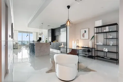 900 Biscayne Boulevard Miami FL 33132