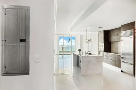 900 Biscayne Boulevard Miami FL 33132