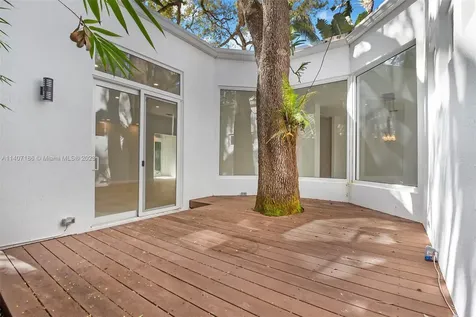 4051 Ensenada Avenue Miami FL 33133