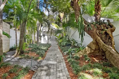4051 Ensenada Avenue Miami FL 33133