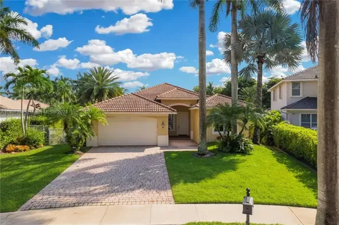 1959 Harbor View Circle Weston FL 33327