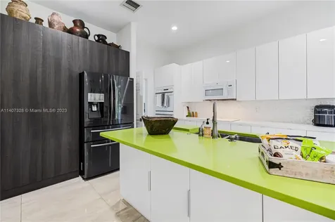 1959 Harbor View Circle Weston FL 33327